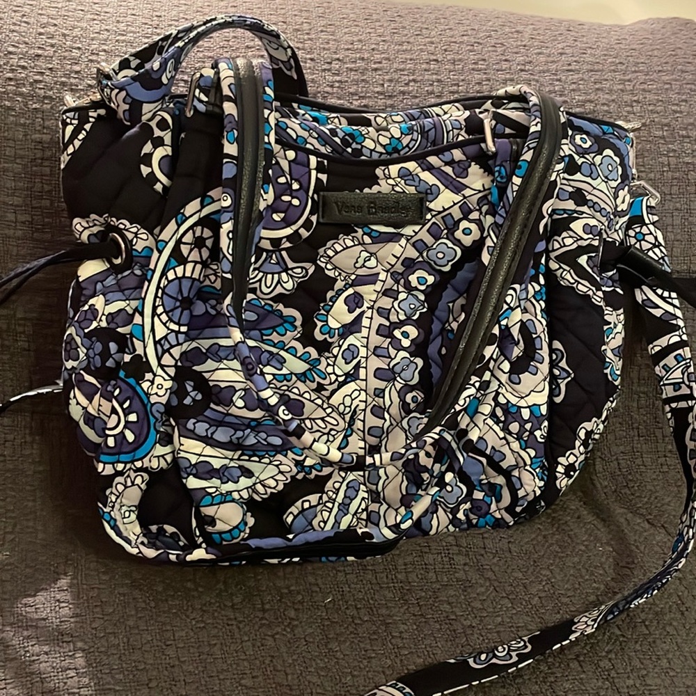 New Vera Bradley blue Deep Night Paisley Glenna Satchel cross body Bag. EUC #90